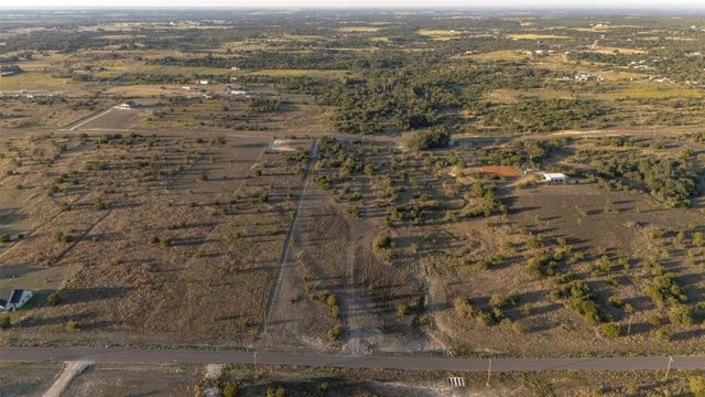 454 Mt Hollow Drive, Granbury, TX 76048
