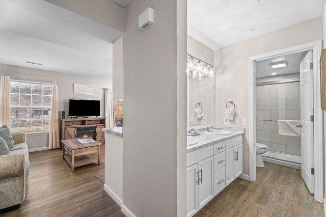 680 Fall Creek Drive 3, Branson, MO 65616