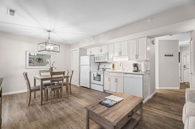 680 Fall Creek Drive 3, Branson, MO 65616