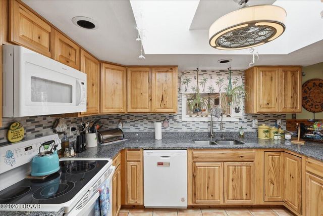 411 S 19th Street S, Flagler Beach, FL 32136