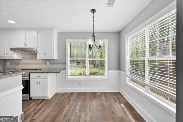 3962 Edgebrook Drive, Flowery Branch, GA 30542