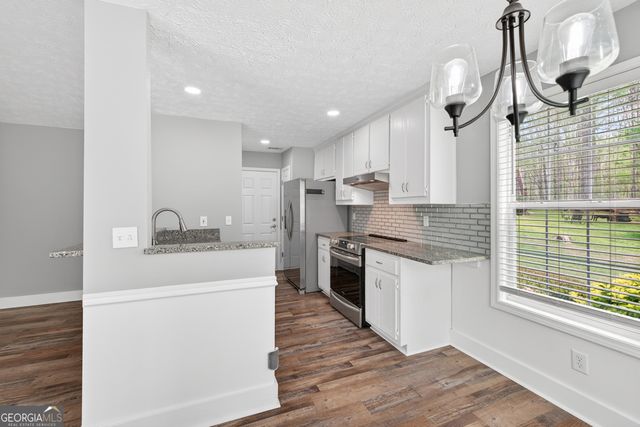 3962 Edgebrook Drive, Flowery Branch, GA 30542