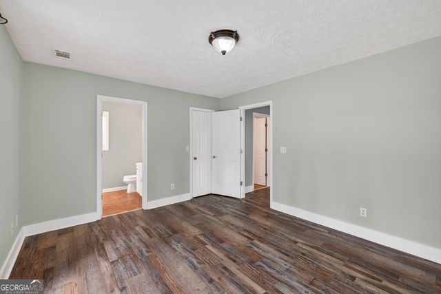 3962 Edgebrook Drive, Flowery Branch, GA 30542