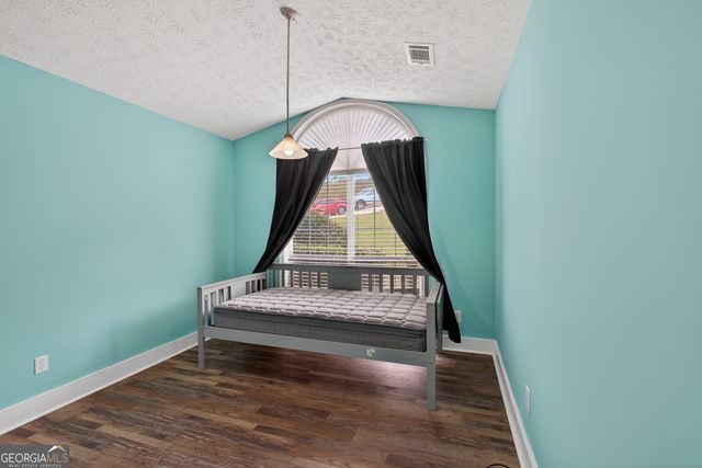 3962 Edgebrook Drive, Flowery Branch, GA 30542