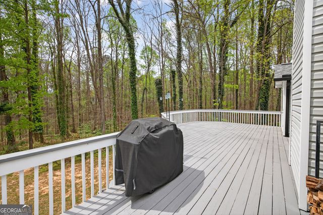 3962 Edgebrook Drive, Flowery Branch, GA 30542