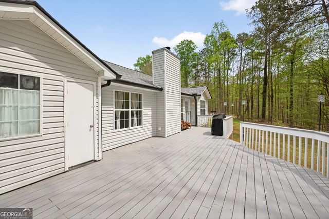 3962 Edgebrook Drive, Flowery Branch, GA 30542