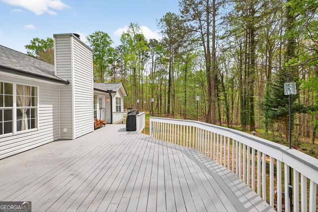 3962 Edgebrook Drive, Flowery Branch, GA 30542