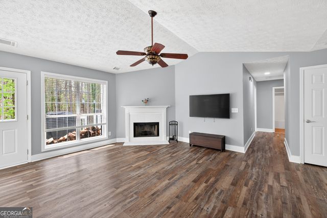 3962 Edgebrook Drive, Flowery Branch, GA 30542