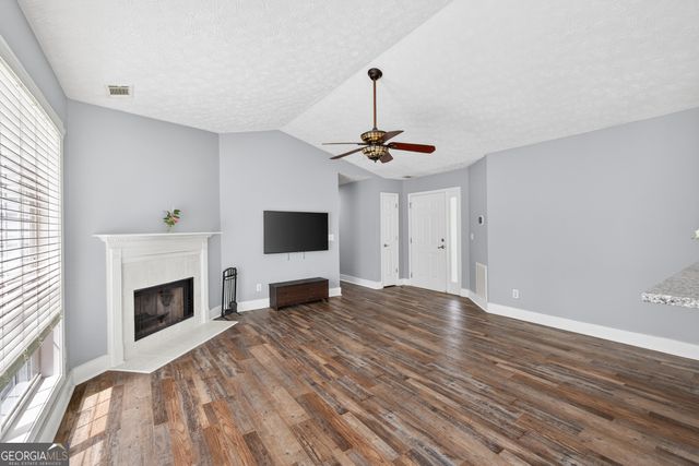 3962 Edgebrook Drive, Flowery Branch, GA 30542