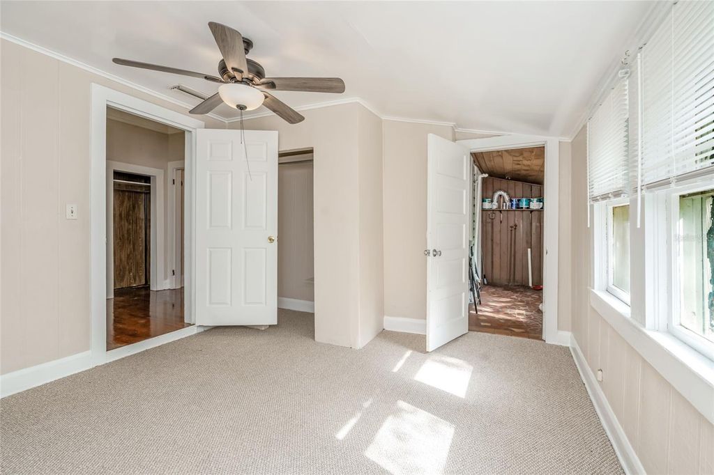 Image 20 of property listing at 4109 N SUWANEE AVENUE, Tampa, FL 33603