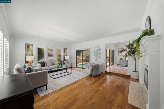 951 Redwood Dr, Danville, CA 94506