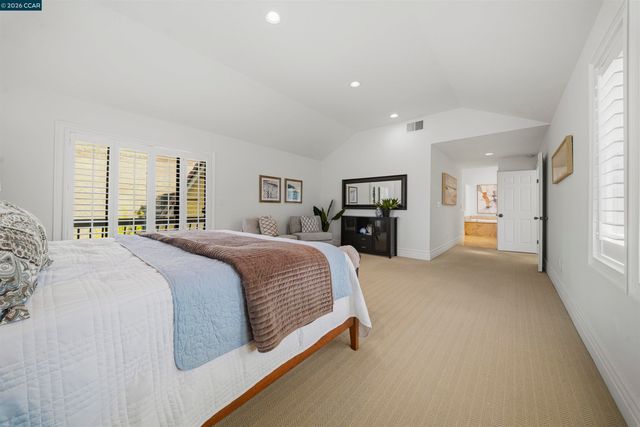 951 Redwood Dr, Danville, CA 94506