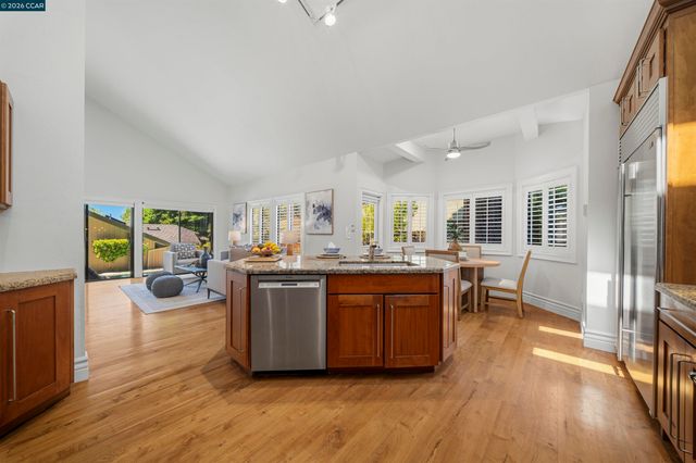951 Redwood Dr, Danville, CA 94506
