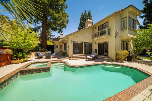 951 Redwood Dr, Danville, CA 94506