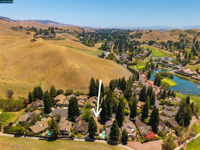 951 Redwood Dr, Danville, CA 94506