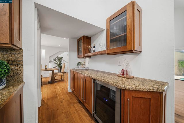 951 Redwood Dr, Danville, CA 94506