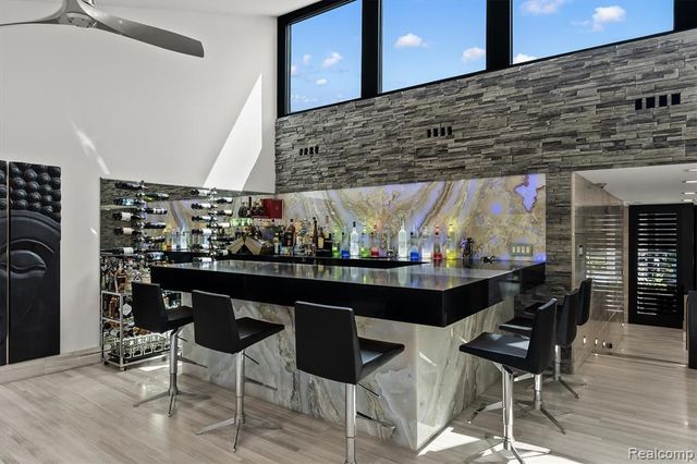 5116 W Bloomfield Lake Road, West Bloomfield, MI 48323