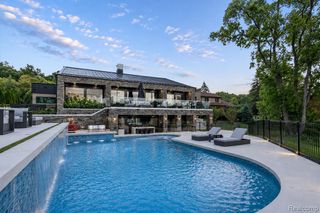 5116 W Bloomfield Lake Road, West Bloomfield, MI 48323
