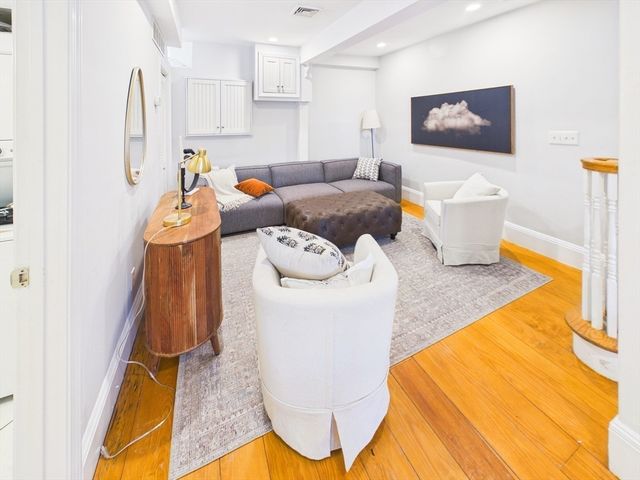 511 East Eighth 1A, Boston, MA 02127