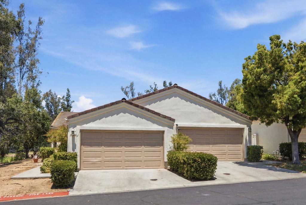 29402 Circle R Greens Dr, Escondido, CA 92026 — photo 2