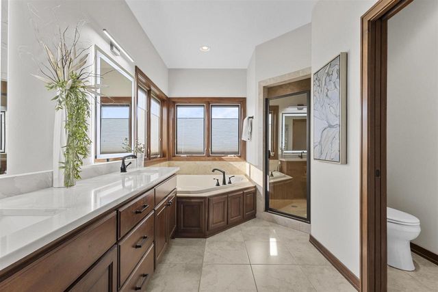 2481 COPPER LANE, Green Bay, WI 54311