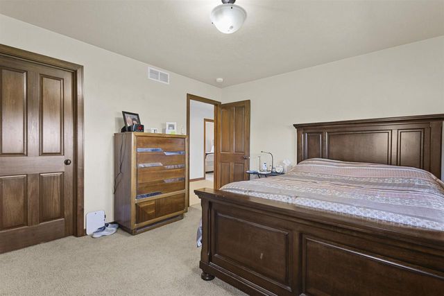2481 COPPER LANE, Green Bay, WI 54311