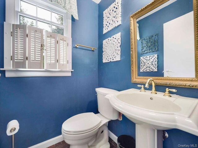 44 Oriole Street, Pearl River, NY 10965
