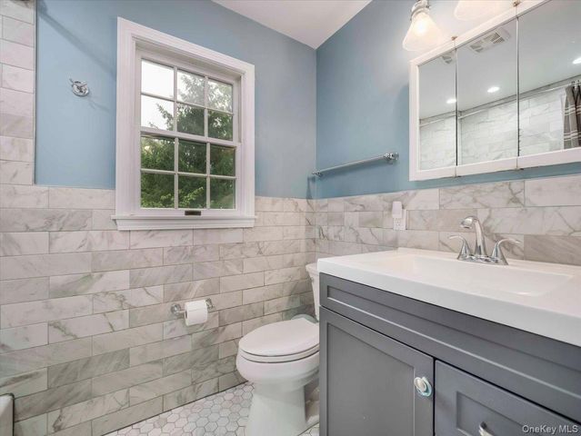 44 Oriole Street, Pearl River, NY 10965