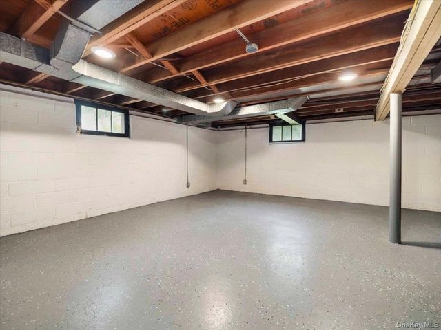 44 Oriole Street, Pearl River, NY 10965