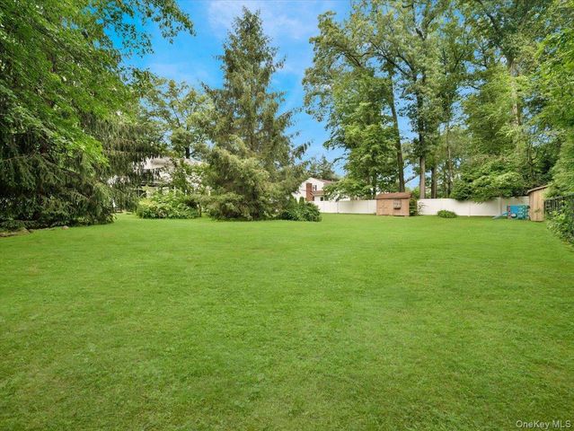 44 Oriole Street, Pearl River, NY 10965