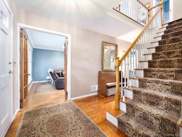 44 Oriole Street, Pearl River, NY 10965