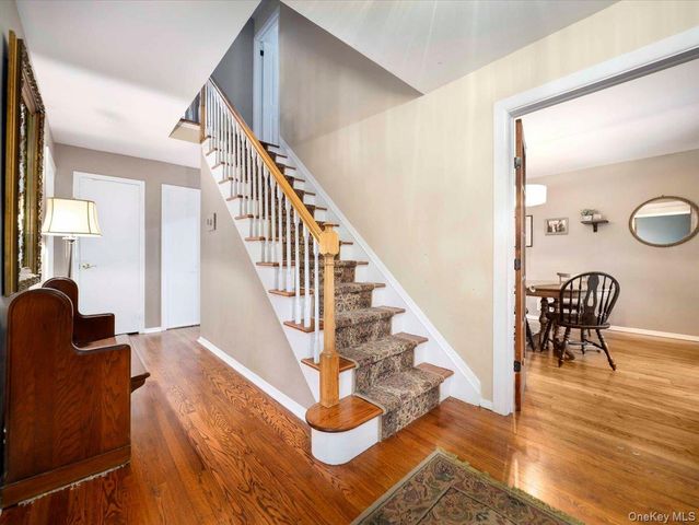 44 Oriole Street, Pearl River, NY 10965