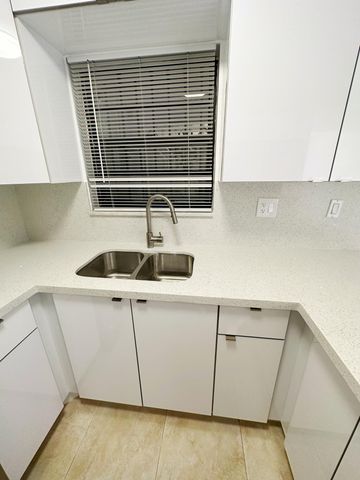 1701 W 42ND Place 43, Hialeah, FL 33012