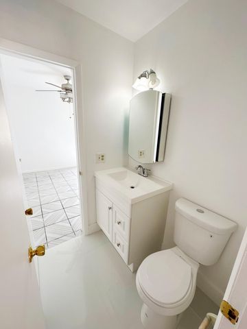 1701 W 42ND Place 43, Hialeah, FL 33012