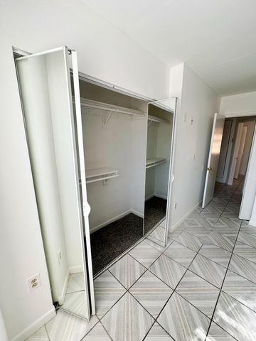 1701 W 42ND Place 43, Hialeah, FL 33012