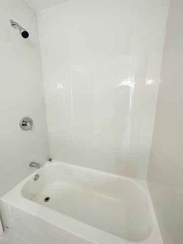 1701 W 42ND Place 43, Hialeah, FL 33012
