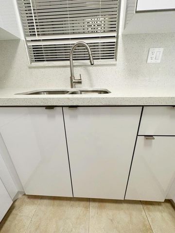 1701 W 42ND Place 43, Hialeah, FL 33012