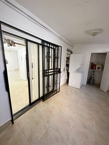1701 W 42ND Place 43, Hialeah, FL 33012