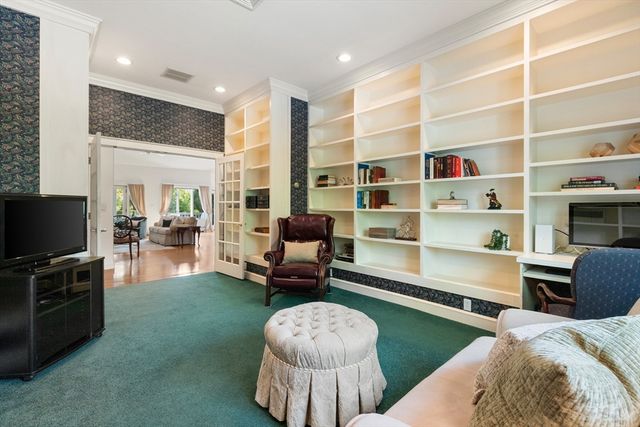 66 Nells Pond Road, Lynn, MA 01904