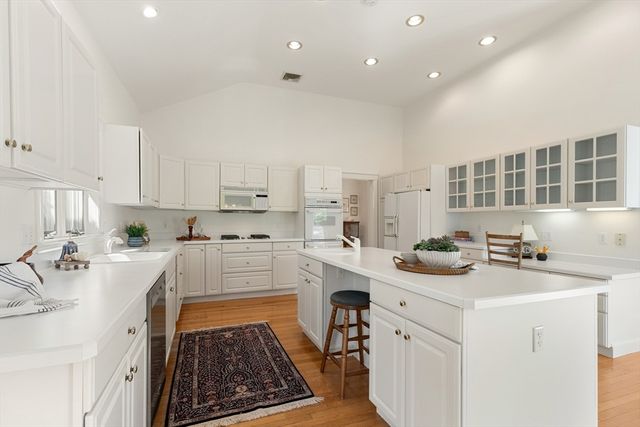 66 Nells Pond Road, Lynn, MA 01904