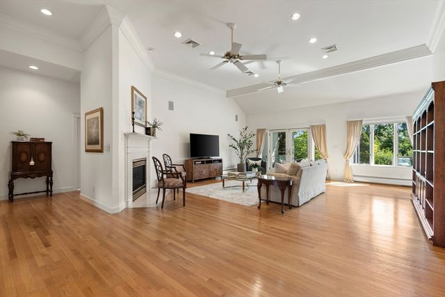 66 Nells Pond Road, Lynn, MA 01904