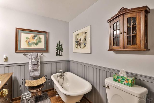 6351 Lesourdsville West Chester Road, Liberty Twp, OH 45011