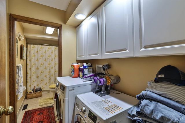 6351 Lesourdsville West Chester Road, Liberty Twp, OH 45011