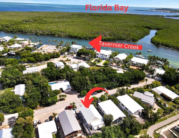 216 Pearl Avenue, Plantation Key, FL 33070