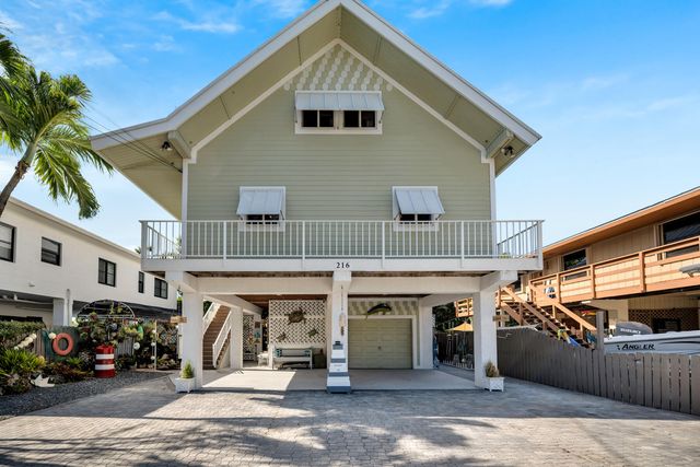 216 Pearl Avenue, Plantation Key, FL 33070
