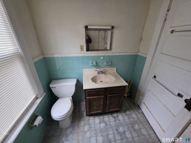 52 Hamlin Street, Manchester, CT 06040