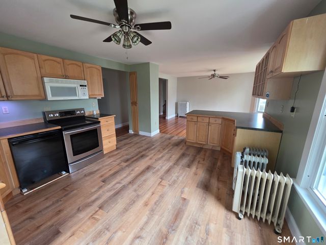 52 Hamlin Street, Manchester, CT 06040