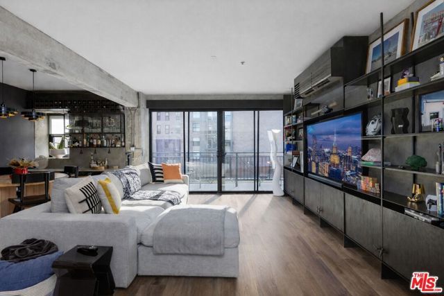 416 S Spring Street 609, Los Angeles, CA 90013