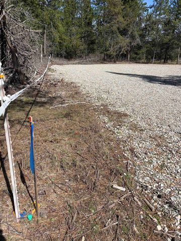 280 Brook Dr, Elk, WA 99009