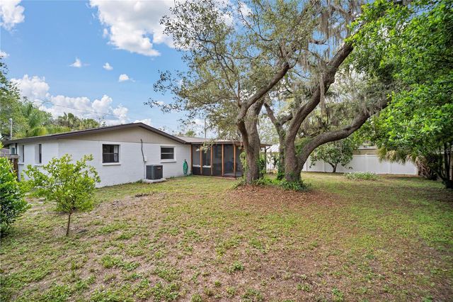 10708 N OJUS DRIVE, Tampa, FL 33617